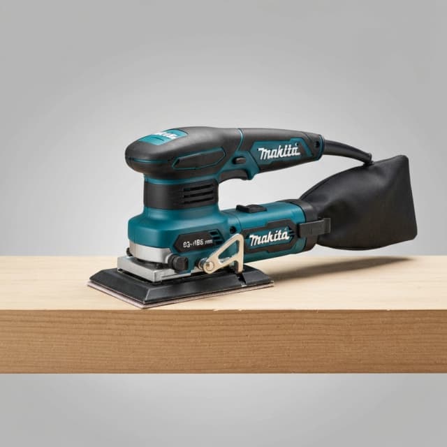 Вібраційна шліфмашина Makita BO3710